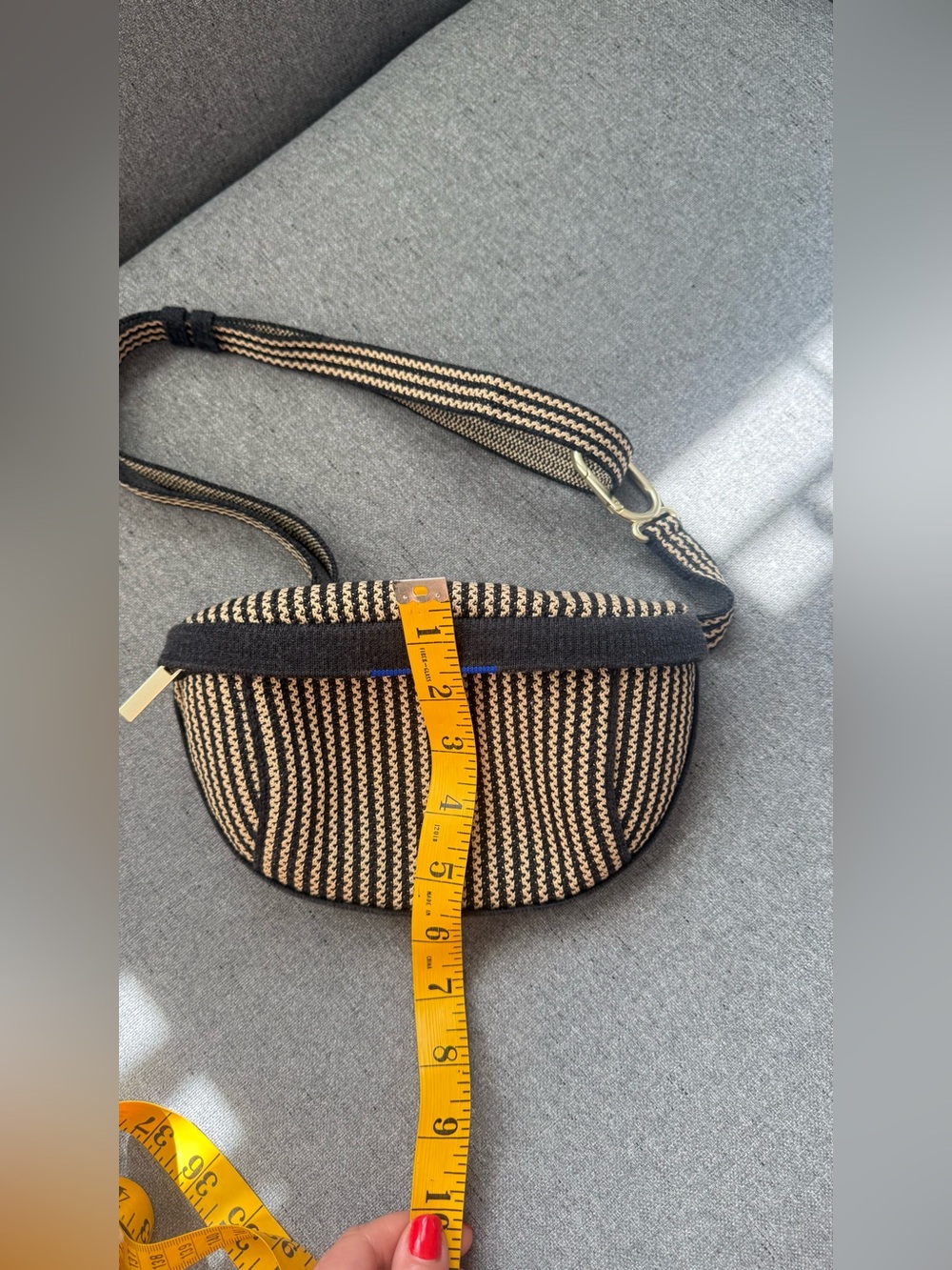 Rothy’s Striped Knit Belt Bag Crossbody Fanny Pack Black Beige Adjustable - Picture 6 of 8